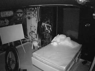 voyeurcam-casa-salsa-disturbed