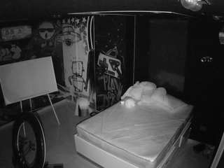 voyeurcam-casa-salsa-disturbed