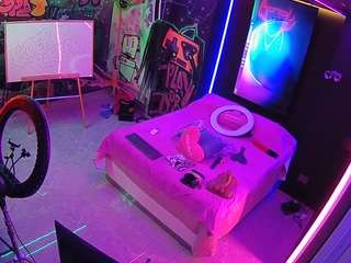 voyeurcam-casa-salsa-disturbed