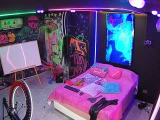 voyeurcam-casa-salsa-disturbed