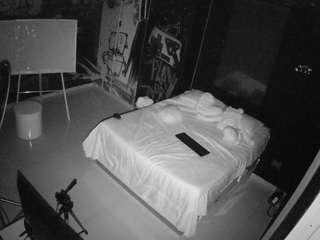 voyeurcam-casa-salsa-disturbed