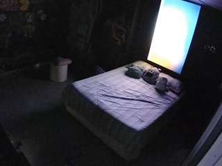 voyeurcam-casa-salsa-disturbed