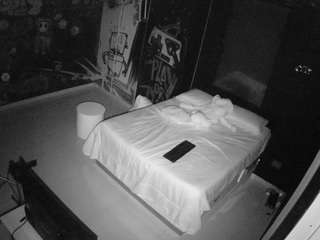 voyeurcam-casa-salsa-disturbed