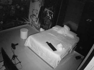 voyeurcam-casa-salsa-disturbed