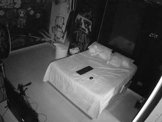 voyeurcam-casa-salsa-disturbed