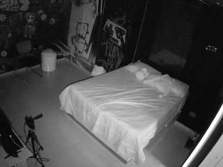 voyeurcam-casa-salsa-disturbed