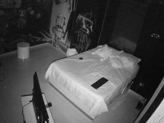 voyeurcam-casa-salsa-disturbed