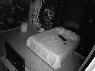 voyeurcam-casa-salsa-disturbed