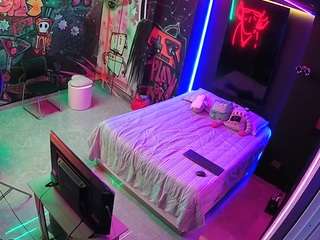 voyeurcam-casa-salsa-disturbed