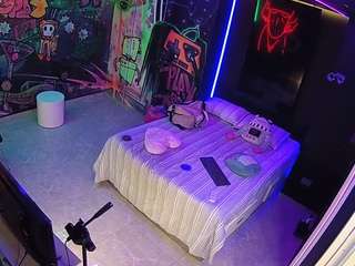 voyeurcam-casa-salsa-disturbed