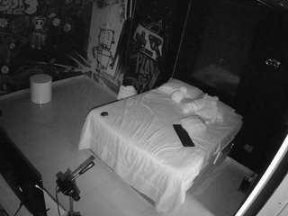 voyeurcam-casa-salsa-disturbed