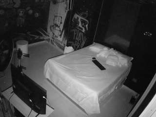 voyeurcam-casa-salsa-disturbed