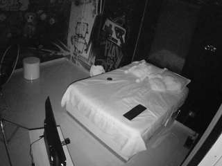 voyeurcam-casa-salsa-disturbed
