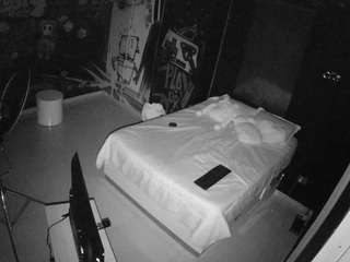 voyeurcam-casa-salsa-disturbed