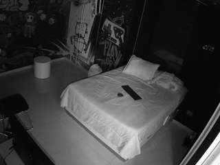 voyeurcam-casa-salsa-disturbed