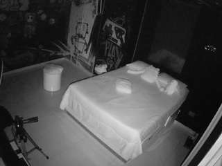 voyeurcam-casa-salsa-disturbed