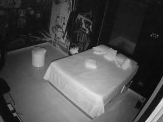voyeurcam-casa-salsa-disturbed