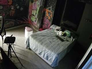 voyeurcam-casa-salsa-disturbed