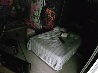 voyeurcam-casa-salsa-disturbed