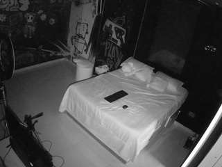 voyeurcam-casa-salsa-disturbed