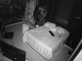 voyeurcam-casa-salsa-disturbed