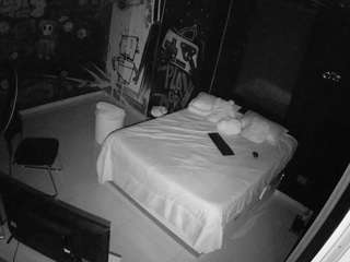 voyeurcam-casa-salsa-disturbed