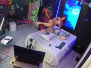 voyeurcam-casa-salsa-disturbed