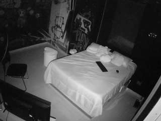 voyeurcam-casa-salsa-disturbed