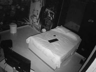 voyeurcam-casa-salsa-disturbed