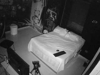 voyeurcam-casa-salsa-disturbed