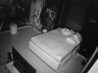 voyeurcam-casa-salsa-disturbed