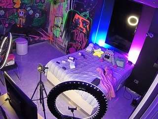 voyeurcam-casa-salsa-disturbed