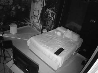 voyeurcam-casa-salsa-disturbed