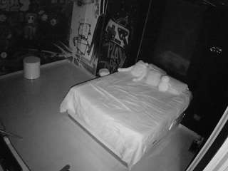 voyeurcam-casa-salsa-disturbed