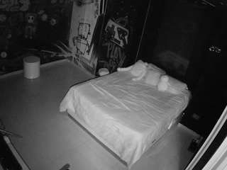 voyeurcam-casa-salsa-disturbed