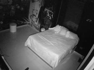 voyeurcam-casa-salsa-disturbed