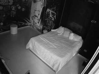 voyeurcam-casa-salsa-disturbed