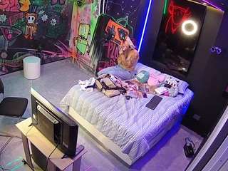 voyeurcam-casa-salsa-disturbed