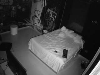 voyeurcam-casa-salsa-disturbed camsoda