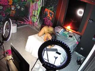 voyeurcam-casa-salsa-disturbed