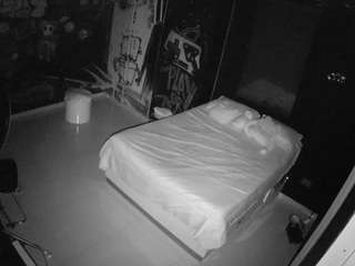 voyeurcam-casa-salsa-disturbed