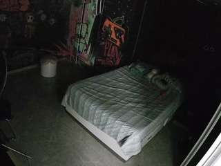 voyeurcam-casa-salsa-disturbed