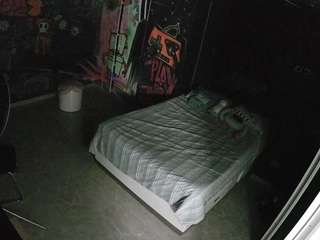 voyeurcam-casa-salsa-disturbed