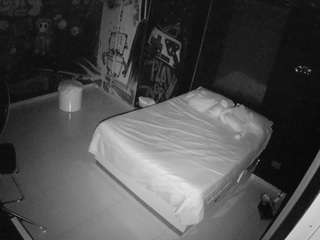 voyeurcam-casa-salsa-disturbed