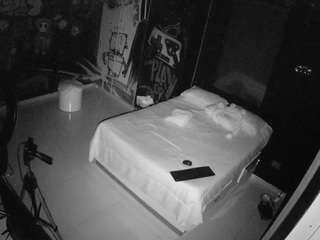 voyeurcam-casa-salsa-disturbed