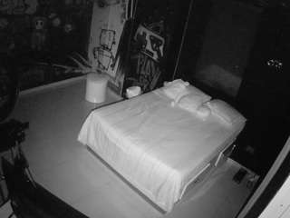voyeurcam-casa-salsa-disturbed