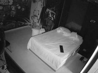 voyeurcam-casa-salsa-disturbed