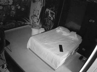 voyeurcam-casa-salsa-disturbed