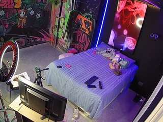 voyeurcam-casa-salsa-disturbed