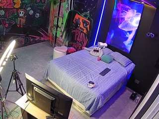 voyeurcam-casa-salsa-disturbed